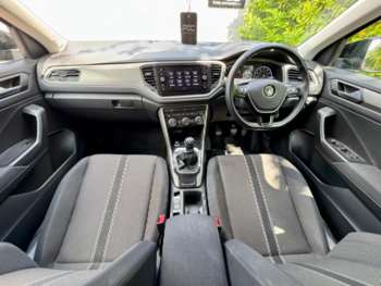 Used Volkswagen T-Roc 2020 for sale - 75005839: Photo