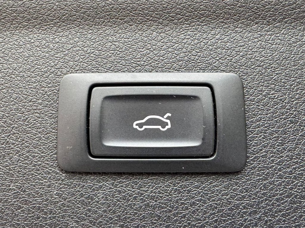 Used Audi Q3 2016 for sale - 76203177: Photo 47