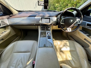 Used Jaguar XF 2014 for sale - 78444546: Photo