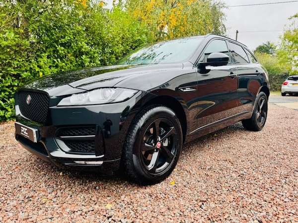 Used Jaguar F-Pace 2016 for sale - 76162867: Photo 17