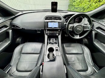 Used Jaguar F-Pace 2016 for sale - 76162867: Photo 3