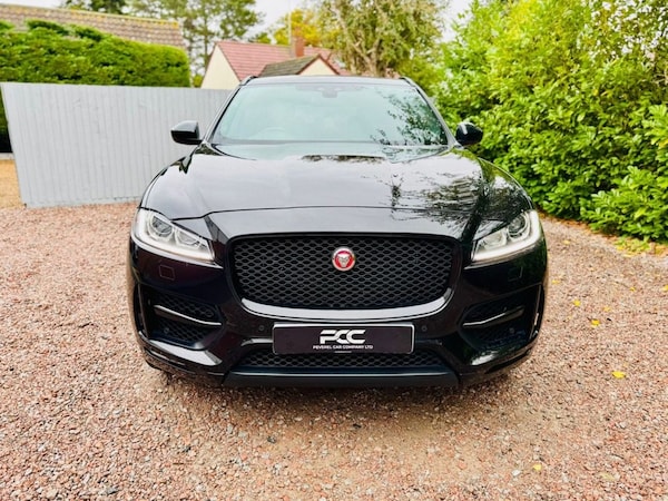 Used Jaguar F-Pace 2016 for sale - 76162867: Photo 5