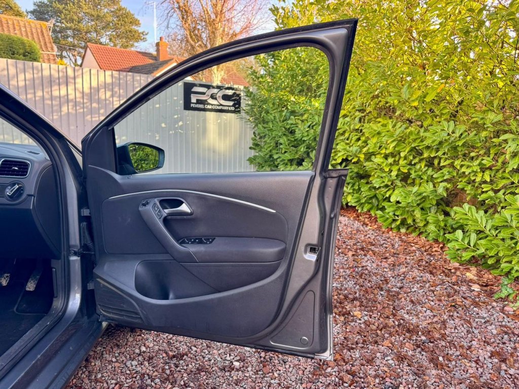 Used Volkswagen Polo 2017 for sale - 76910405: Photo 40