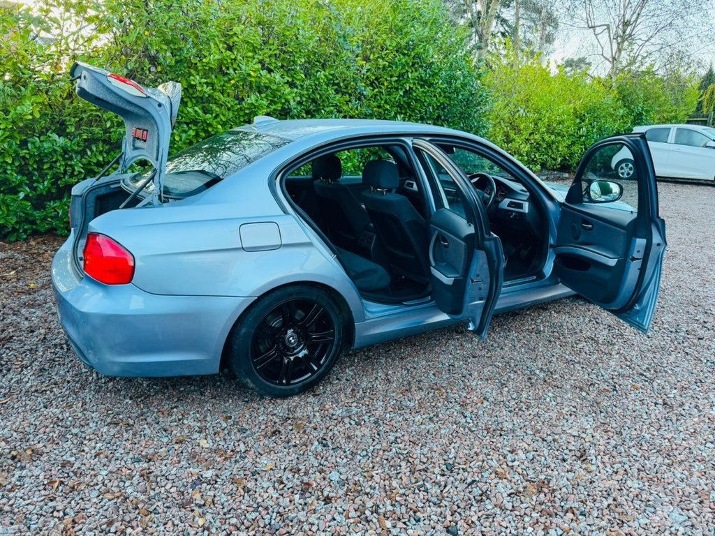 Used BMW 3 Series 2010 for sale - 76900385: Photo 32