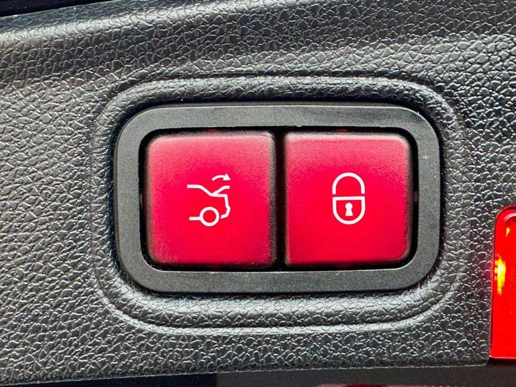 Used Mercedes-Benz C Class 2017 for sale - 77608552: Photo 37