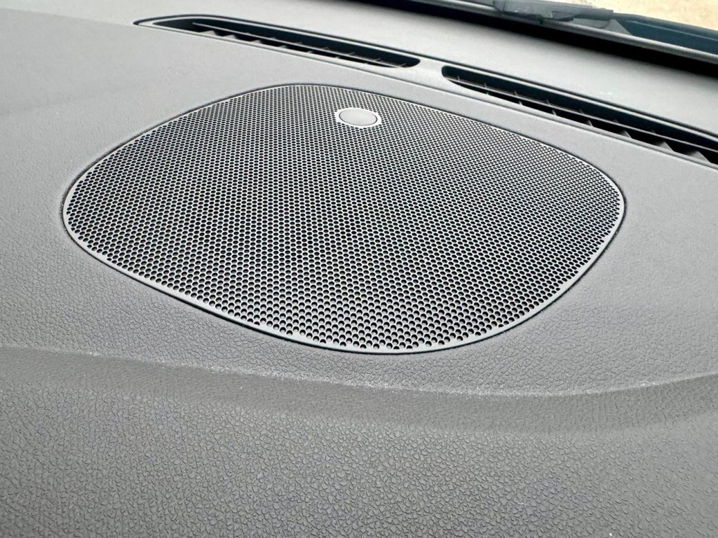 Used Vauxhall Corsa 2017 for sale - 77890965: Photo 65