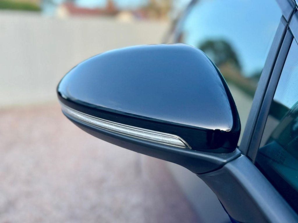 Used Volkswagen Golf 2019 for sale - 77560513: Photo 31