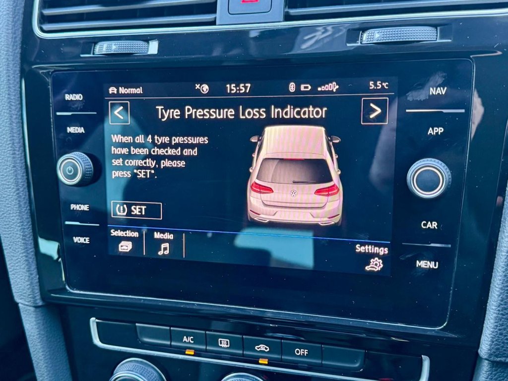 Used Volkswagen Golf 2019 for sale - 77560513: Photo 84