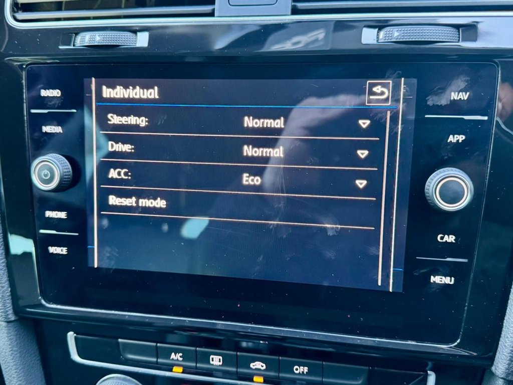 Used Volkswagen Golf 2019 for sale - 77560513: Photo 96