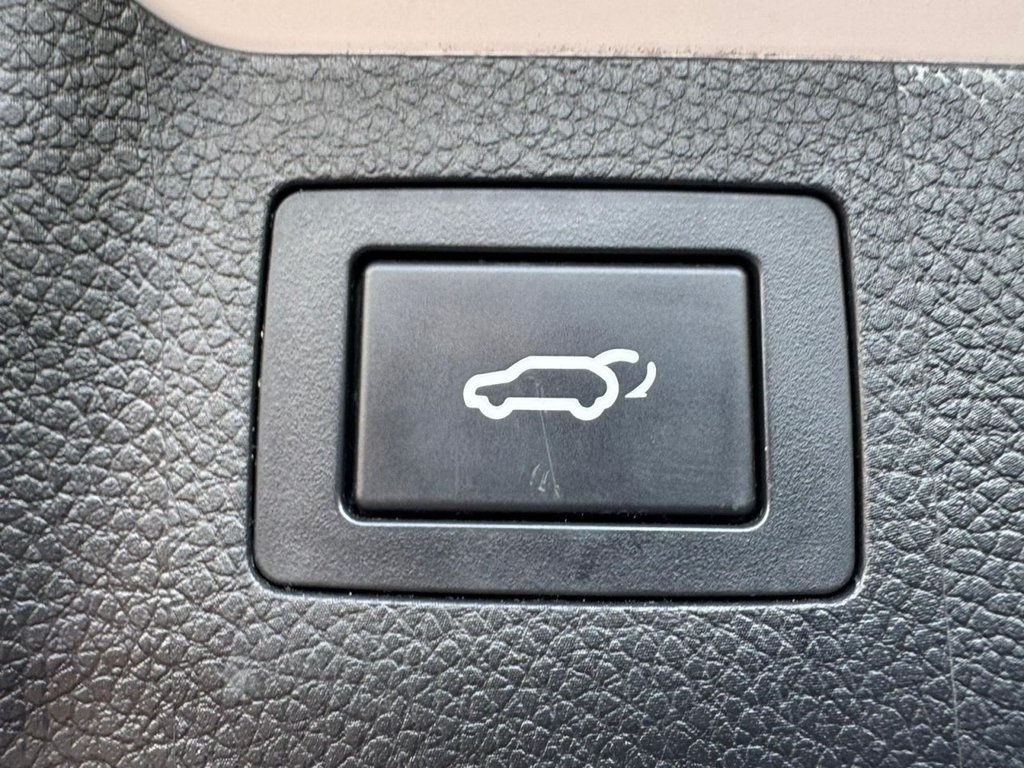 Used Hyundai Santa Fe 2016 for sale - 77485048: Photo 36