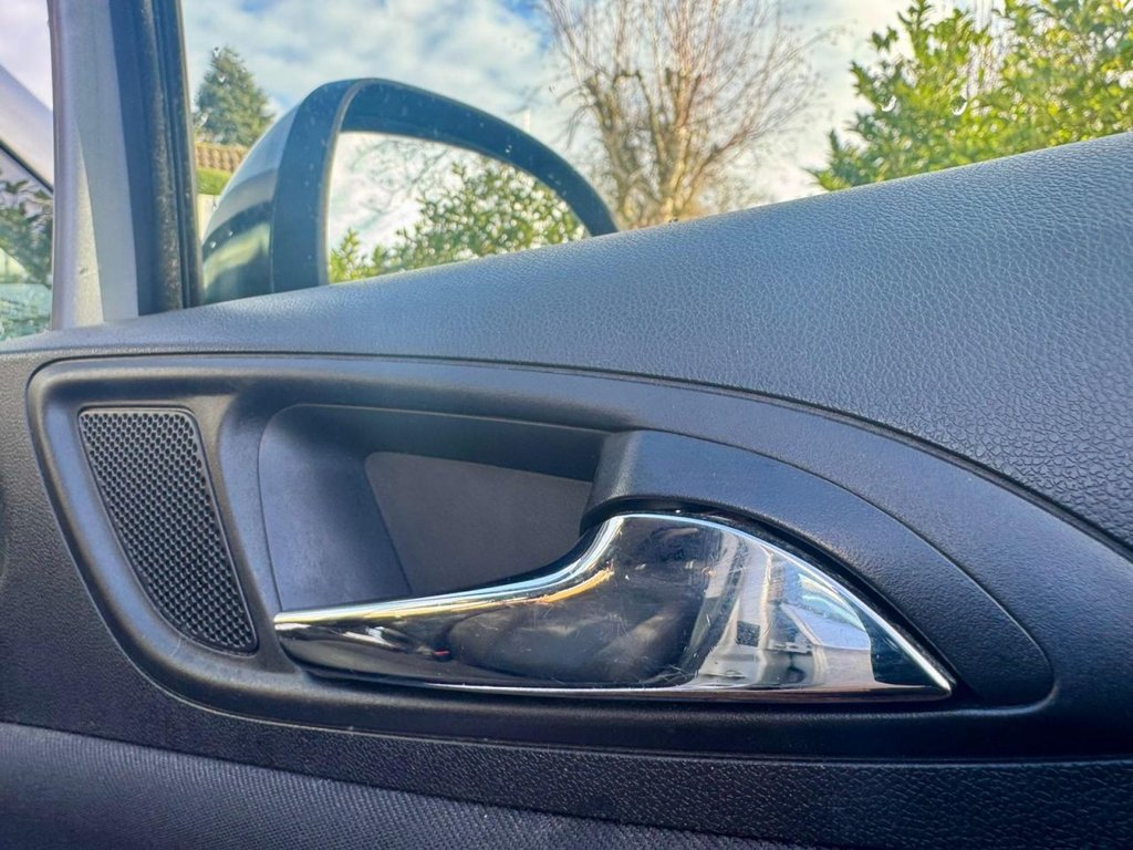 Used Vauxhall Corsa 2015 for sale - 77533932: Photo 84