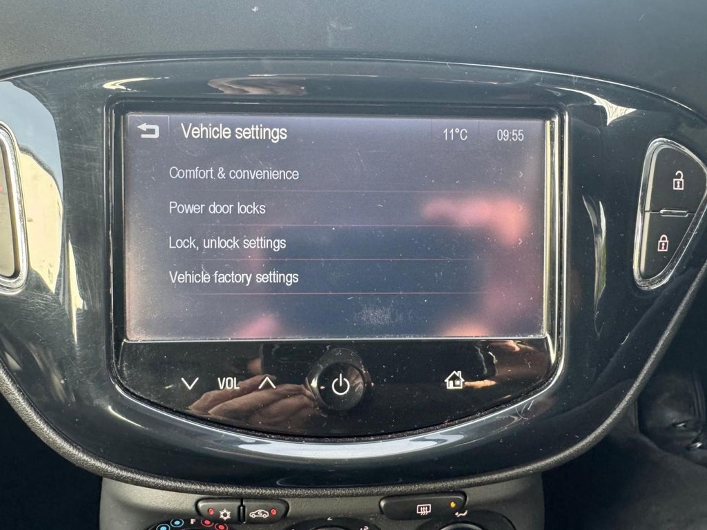 Used Vauxhall Corsa 2015 for sale - 77533932: Photo 95