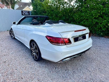 Used Mercedes-Benz E-Class 2015 for sale - 76039078: Photo 2
