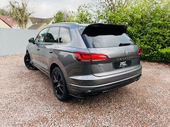 Used Volkswagen Touareg 2018 for sale - 77484976: Photo