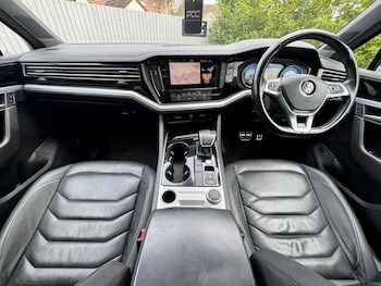 Used Volkswagen Touareg 2018 for sale - 77484976: Photo