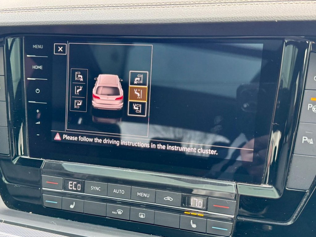 Used Volkswagen Touareg 2018 for sale - 77484976: Photo 76