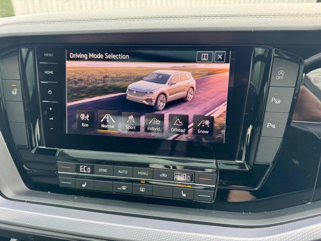 Used Volkswagen Touareg 2018 for sale - 77484976: Photo 81