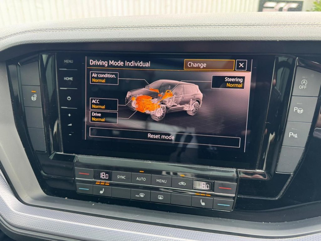 Used Volkswagen Touareg 2018 for sale - 77484976: Photo 98