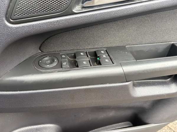 Used Vauxhall Zafira 2013 for sale - 75708488: Photo 47