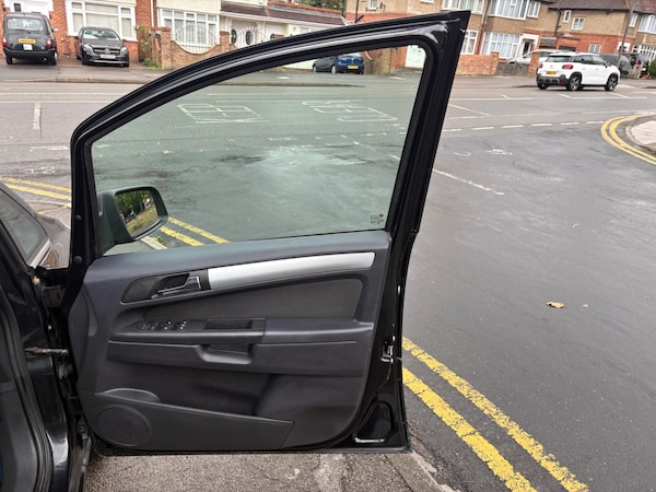 Used Vauxhall Zafira 2013 for sale - 75708488: Photo 53