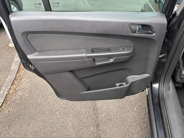 Used Vauxhall Zafira 2013 for sale - 75708488: Photo 61