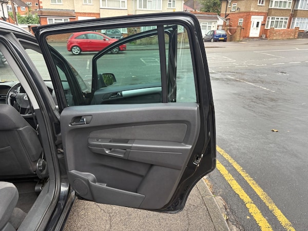 Used Vauxhall Zafira 2013 for sale - 75708488: Photo 63