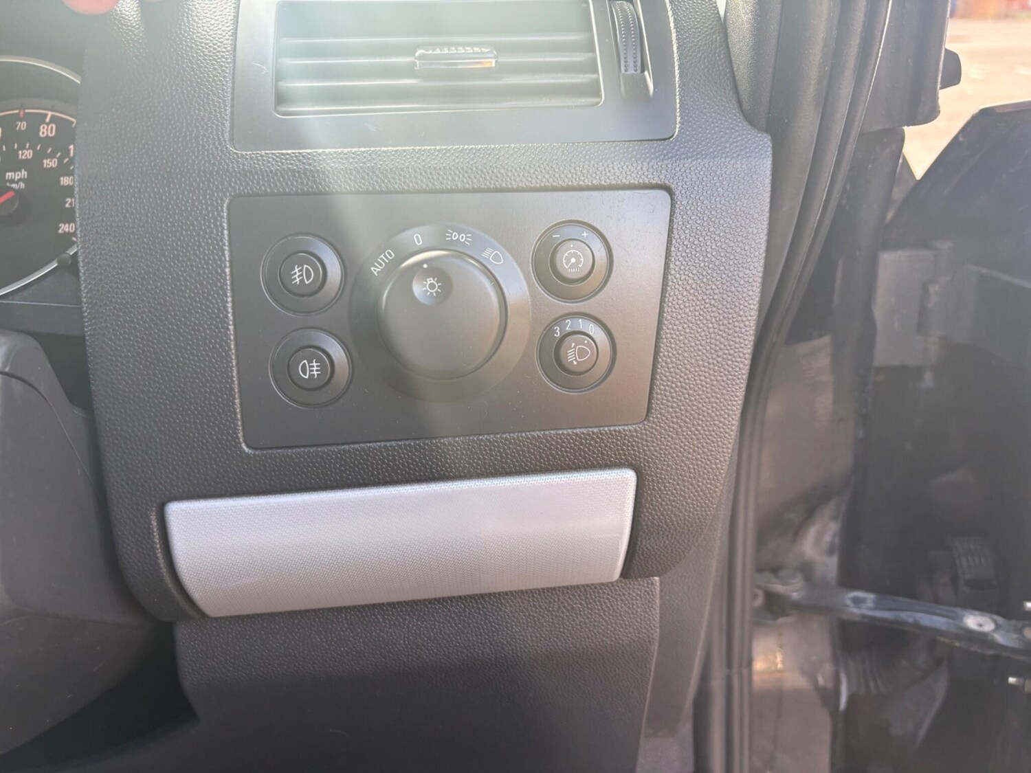 Used Vauxhall Zafira 2007 for sale - 76441255: Photo 45