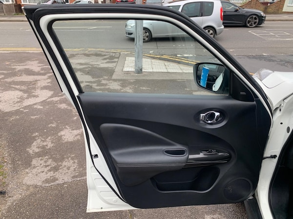 Used Nissan Juke 2015 for sale - 76260029: Photo 32