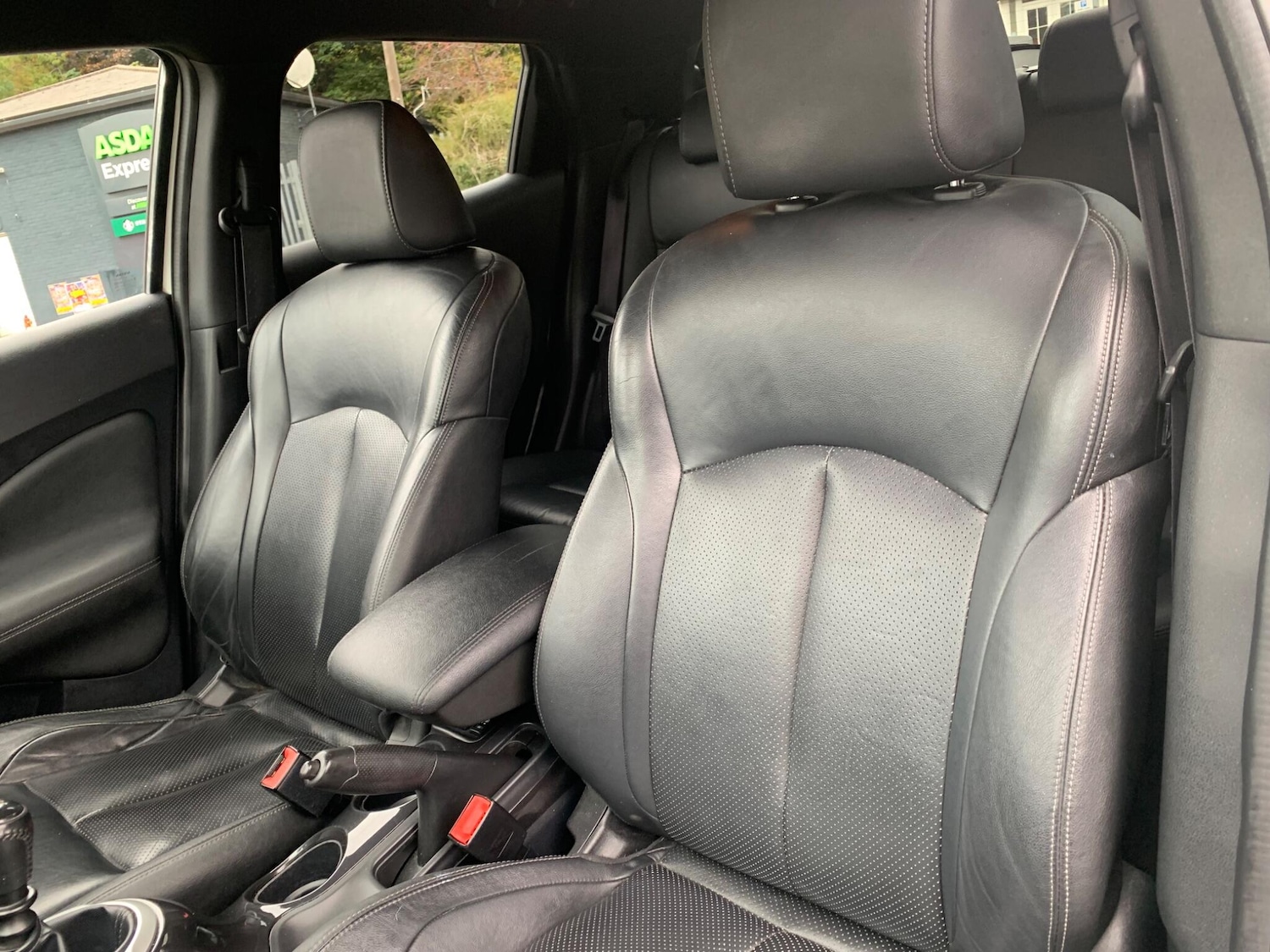 Used Nissan Juke 2015 for sale - 76260029: Photo 65