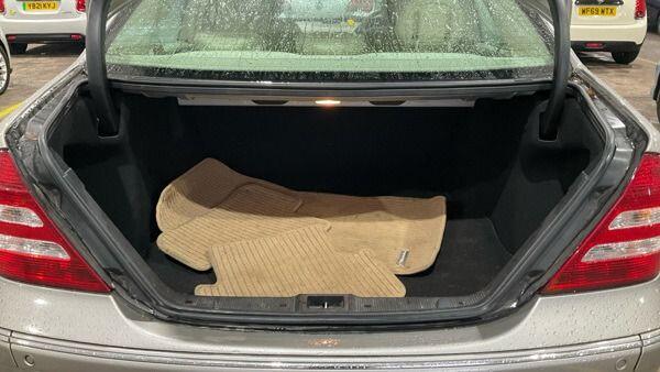Used Mercedes-Benz C Class 2005 for sale - 77190784: Photo 22