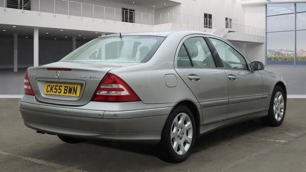 Used Mercedes-Benz C Class 2005 for sale - 77190784: Photo 5