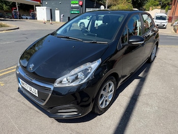 Used Peugeot 208 2017 for sale - 75707991: Photo