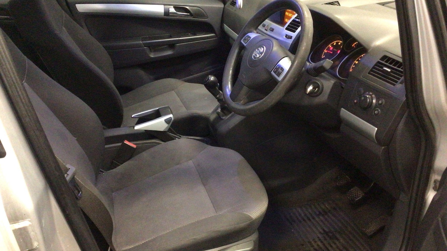 Used Vauxhall Zafira 2009 for sale - 77191530: Photo 20