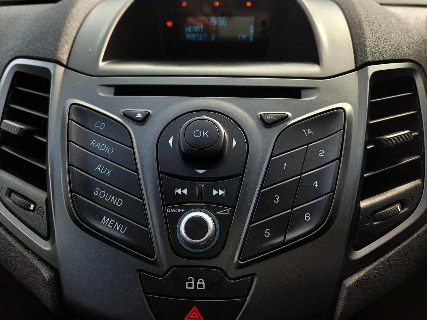 Used Ford Fiesta for sale - 77625402: Photo 42