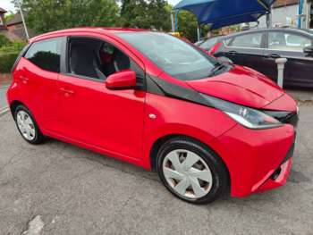 2015 (15) - 1.0 VVT-i x-play Euro 5 5dr Euro 5
