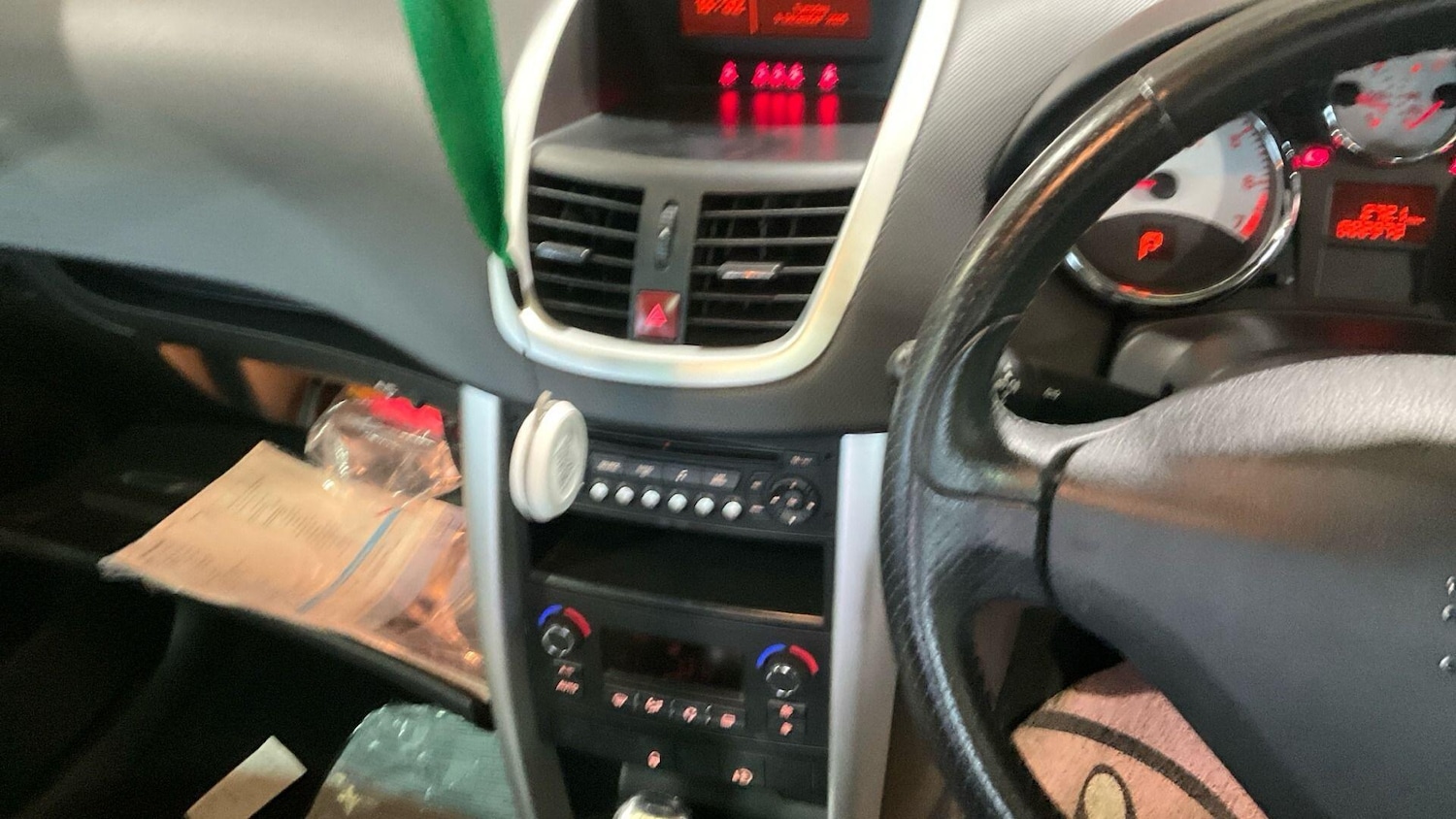 Used Peugeot 207 for sale - 76989676: Photo 10