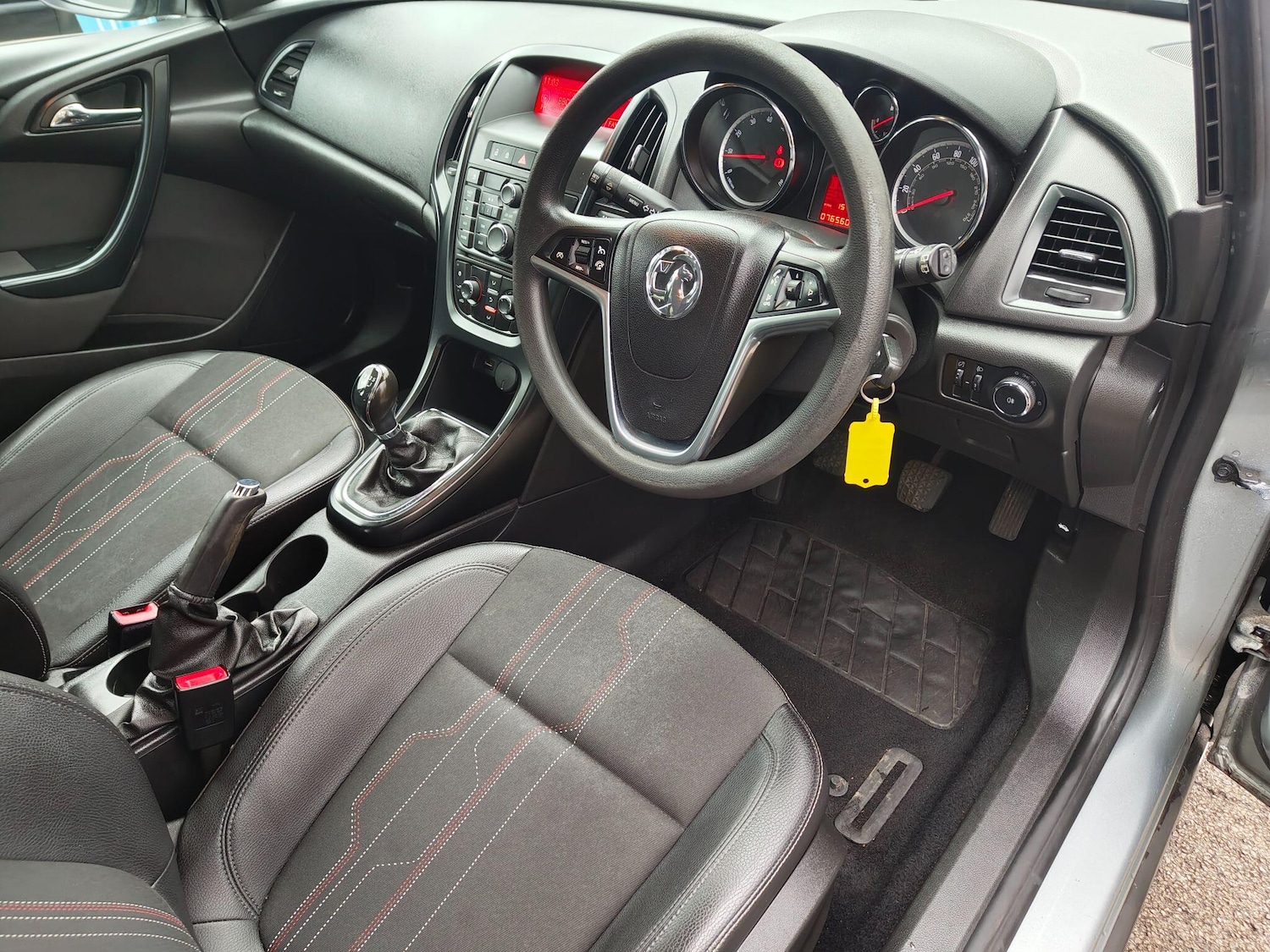 Used Vauxhall Astra 2013 for sale - 76409196: Photo 22
