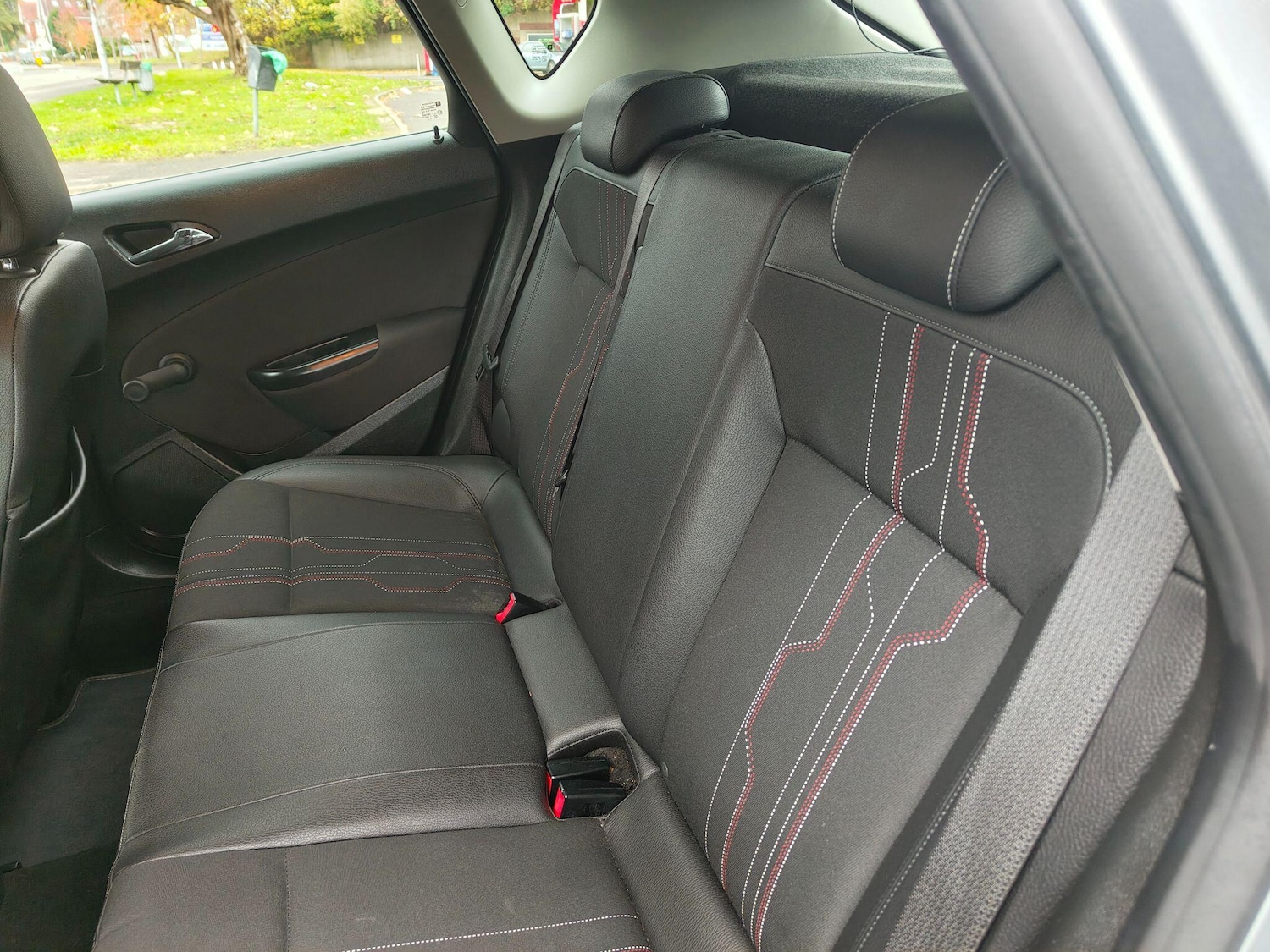 Used Vauxhall Astra 2013 for sale - 76409196: Photo 27