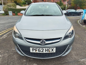 Used Vauxhall Astra 2013 for sale - 76409196: Photo