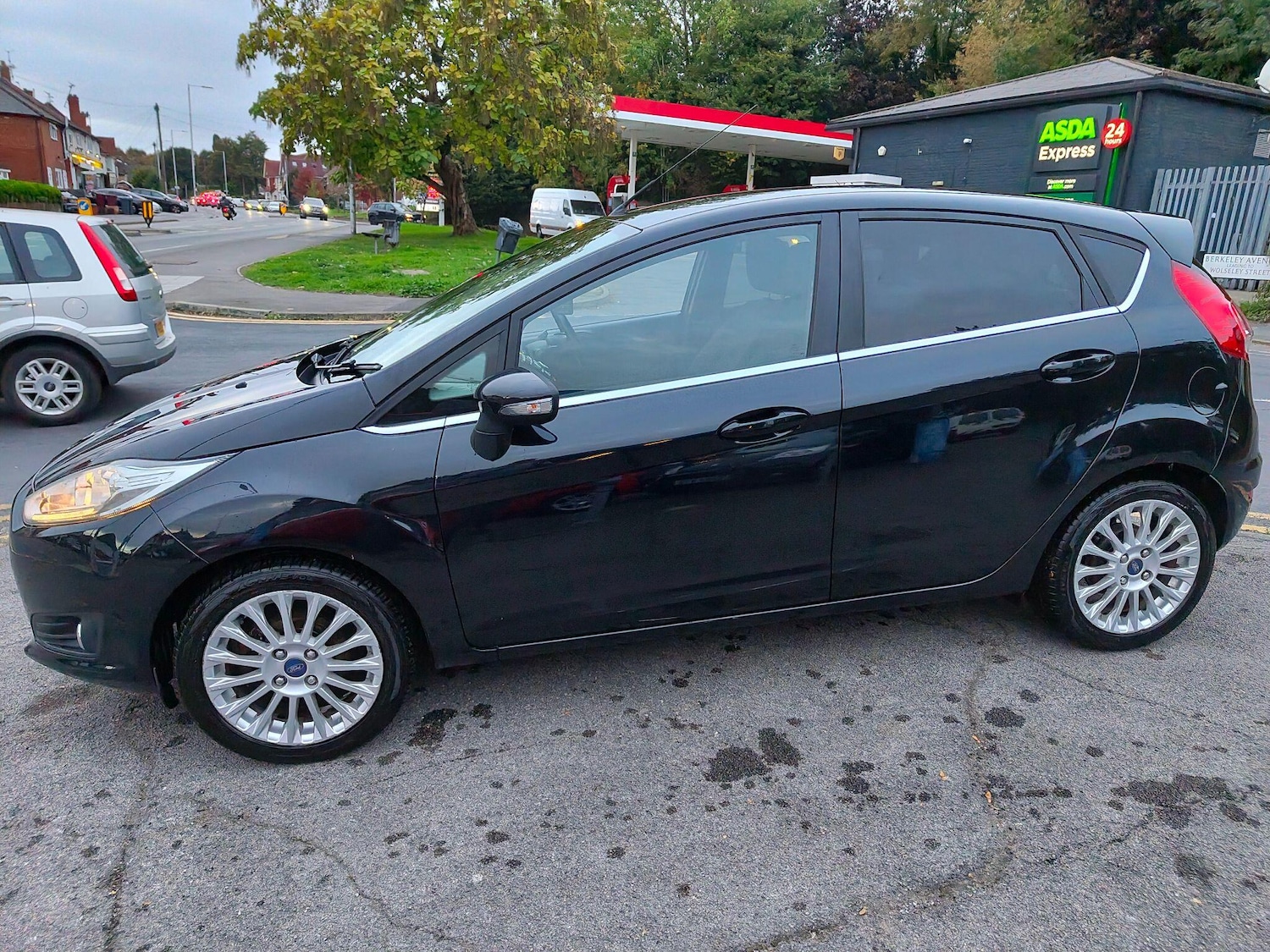 Used Ford Fiesta 2013 for sale - 76446904: Photo 9