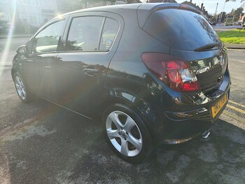 Used Vauxhall Corsa 2012 for sale - 77242610: Photo