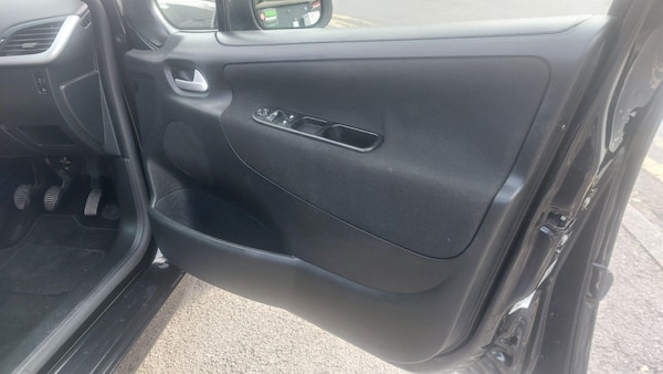 Used Peugeot 207 2012 for sale - 76314265: Photo 15