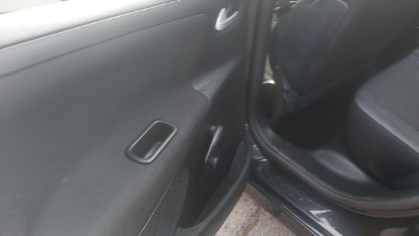 Used Peugeot 207 2012 for sale - 76314265: Photo 24