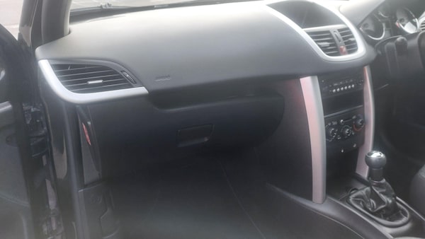 Used Peugeot 207 2012 for sale - 76314265: Photo 30