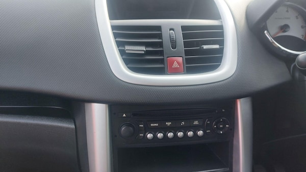 Used Peugeot 207 2012 for sale - 76314265: Photo 32