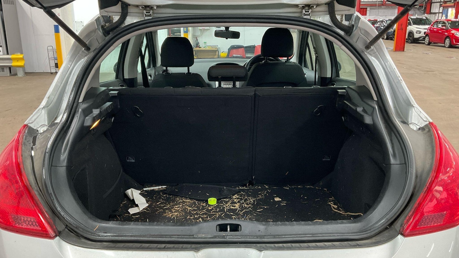 Used Peugeot 308 2009 for sale - 76562190: Photo 42