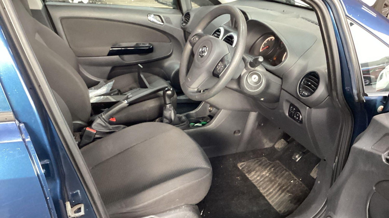 Used Vauxhall Corsa 2011 for sale - 76886475: Photo 32