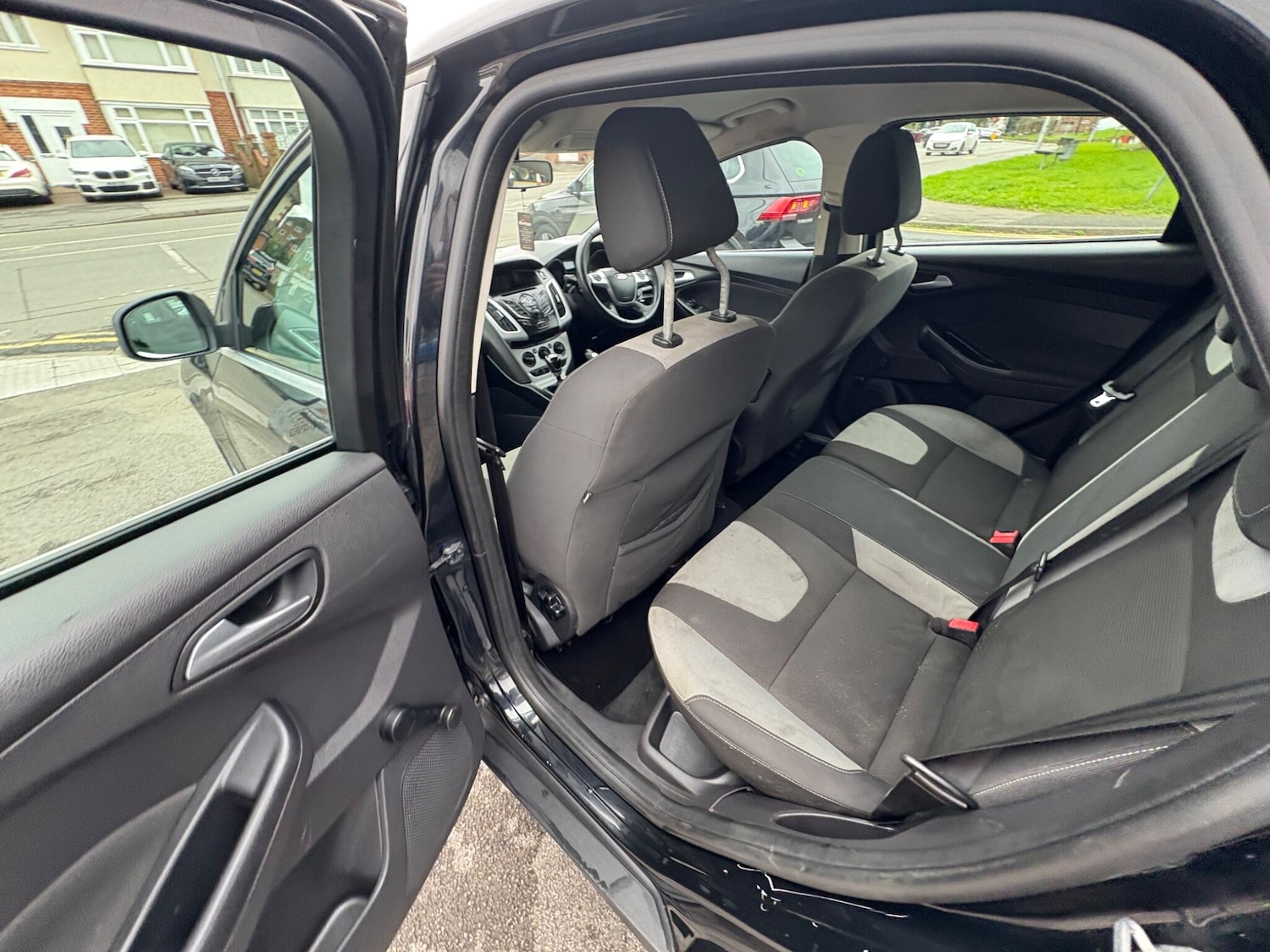 Used Ford Focus 2011 for sale - 77633202: Photo 28