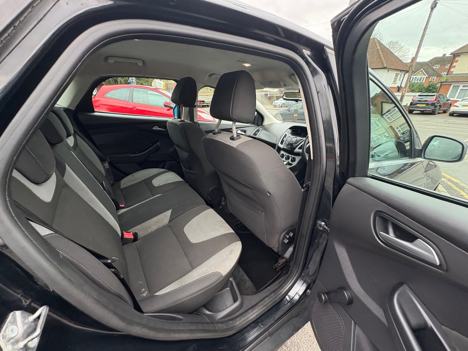 Used Ford Focus 2011 for sale - 77633202: Photo 35