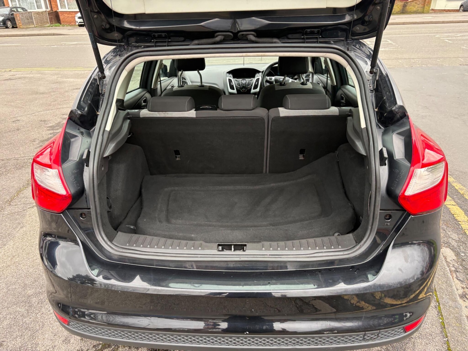 Used Ford Focus 2011 for sale - 77633202: Photo 53